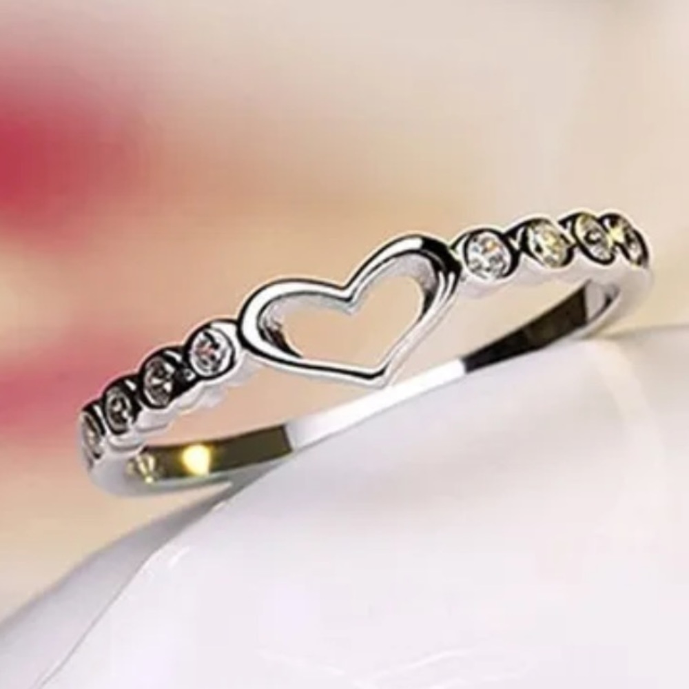 Love Ring Silver CZ Gemstone Heart Ring - Picture 3 of 5